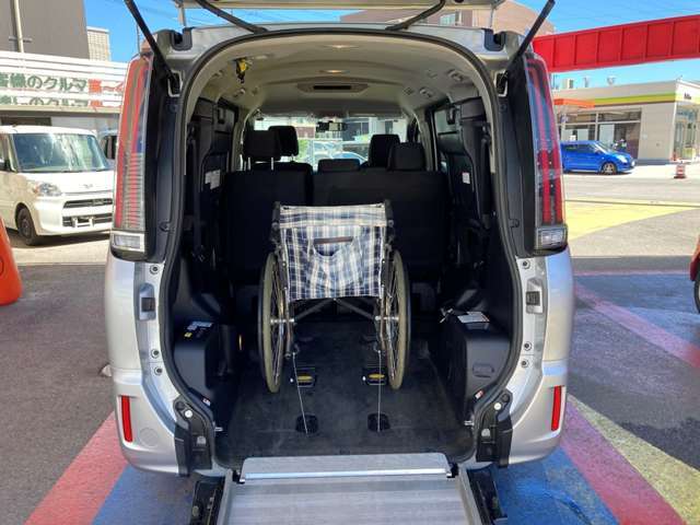 買取専門店なので、お車の買取・下取ならお任せ下さい！おかげさまで買取レビュー200件以上！【アップルフラッグ　岡崎248】とご検索ください！もしくは0564-25-8118までお問合せください