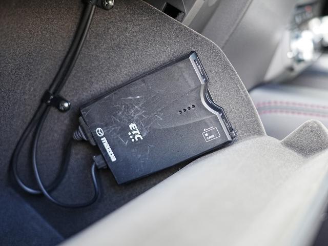 ETC車載器搭載です。スマートICも増えてきており、必須装備といって良い便利装備です。