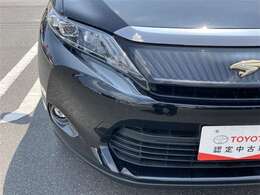 LEDヘッドライトです。デザイン性がよくとても明るいので、夜間の走行や悪天候でも安心です。しかも長寿命！
