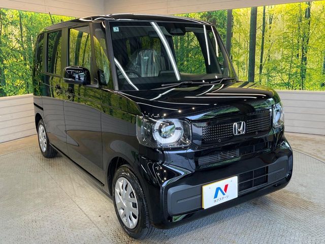 大好評のボディコーティング「弾スプラッシュコート」もご納車までに施工可能。通常のガラスコートと異なる、耐久年数6年の無機質ガラスコーティングが、ボディをキレイな状態に保ってくれます。