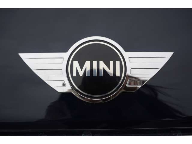 ミニならではの可愛いエンブレム☆