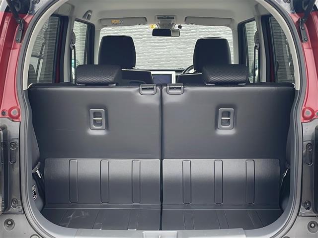 積み込みやすくて、たっぷり積める荷室です。シートアレンジできるものは、乗車人数と荷物の量や大きさによってシートを動かすことができるので、より快適なドライブが可能です！