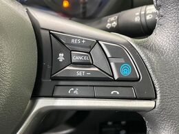 【プロパイロット】高速道路での長距離走行が楽に！！渋滞時と巡回走行のシーンで、アクセル・ブレーキ・ステアリングを自動で制御し、長距離運転の負担を軽減してくれます♪