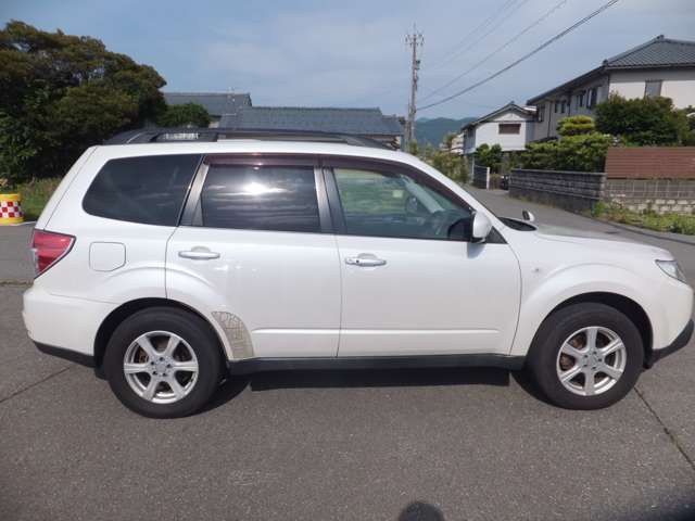 当社、物件車両をご閲覧いただきましてありがとうございます。お気軽にお問い合わせ・ご来店ください。お問い合わせはコチラから⇒★★★0776-66-5828★★　営業時間/8：00～18：00。定休日/水曜日・祝日