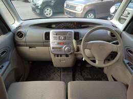 運転しやすいインパネ周りです。見やすいレイアウトで快適なドライブをサポート☆