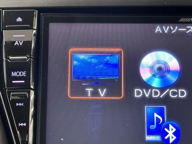 TVが見れるチューナーを装備しています。　新しい車でも付いていないことで、TVが見れない事も多々あるので要チェックです。