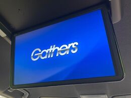 【フリップダウンモニター】大画面モニターで後席でもエンタメをお楽しみいただけます。小さなお子様にも大人気の装備です♪