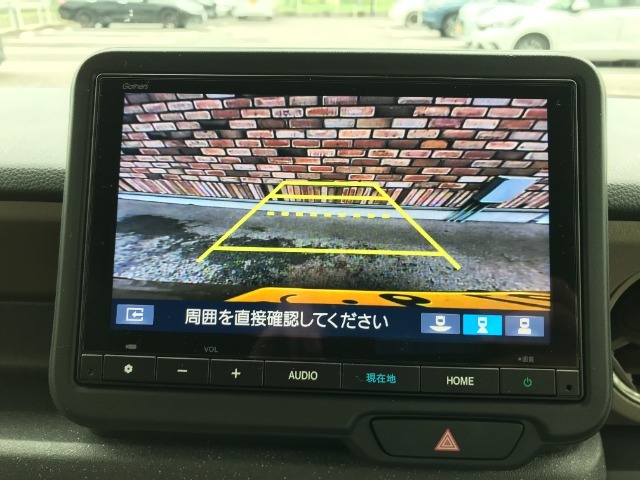 リアカメラがついているので、駐車や後進の際にとても便利です♪