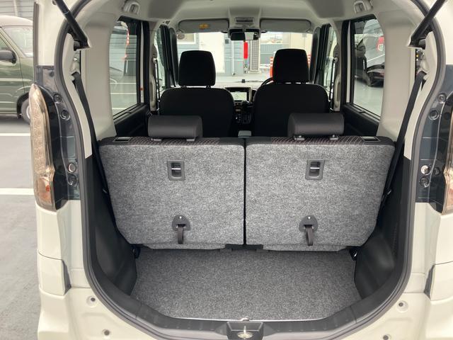 【ラゲッジ】バックドア開口部が広く、低床になっているので荷物の出し入れもラクラクです☆