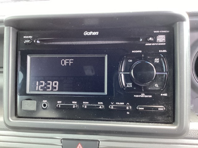 ホンダ純正CDチューナー（WX174CU）付き！