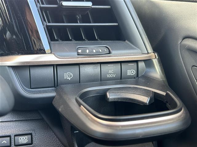 【運転席操作部】快適なドライブを楽しむための機能が装備されています！運転席から触れるので、使いやすいです！除菌プランいれていただくと、さらに清潔で安心していただけます！