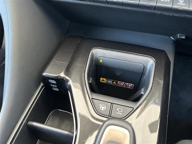【運転席操作部】快適なドライブを楽しむための機能が装備されています！運転席から触れるので、使いやすいです！除菌プランいれていただくと、さらに清潔で安心していただけます！