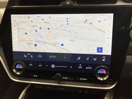 【純正ナビ】一体感のあるナビは、高級感ある車内を演出してくれます。Bluetooth再生などオーディオ機能も充実しておりますので、運転もより楽しめます♪