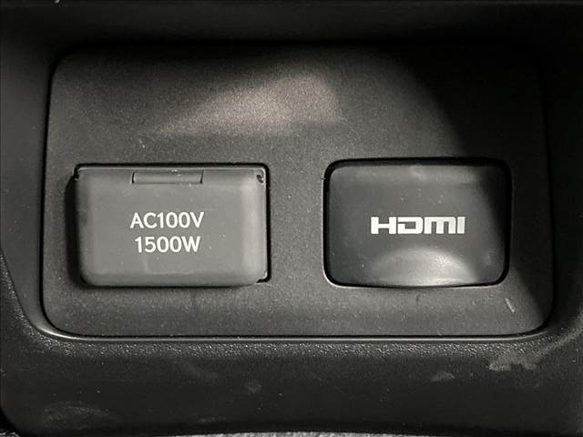 【AC100V】コンセント付きですので家庭用電化製品が車内でご利用いただけます。