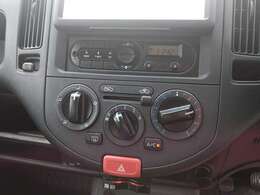 マニュアルエアコン！前席パワーウインド付き！ローンクレジット各種取り扱い有りです！お支払方法もお気軽にご相談ください！