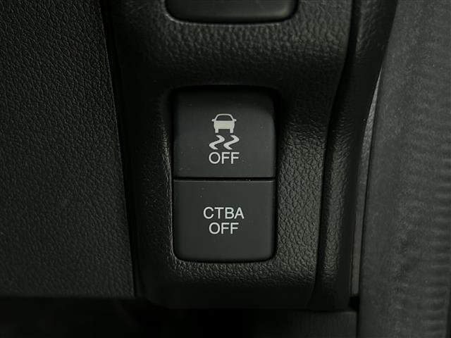 【シティブレーキアクティブシステム（CTBA）】低速走行時に、自車が、前方の車両のほぼ真後ろから追突するおそれがあるときに、運転者のブレーキ操作を支援します！機能には限界があるためご注意ください。