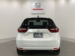 【Honda認定中古車 U-Select】　は3つの安心をお約束します。　1　Hondaのプロが整備した安心。 2　第三者機関がチェックした安心。　3　購入後もHondaが保証する安心。