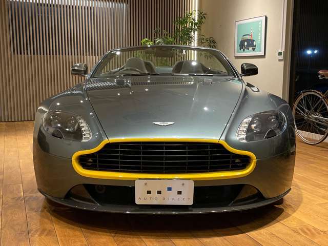 外装色はアローログリーン