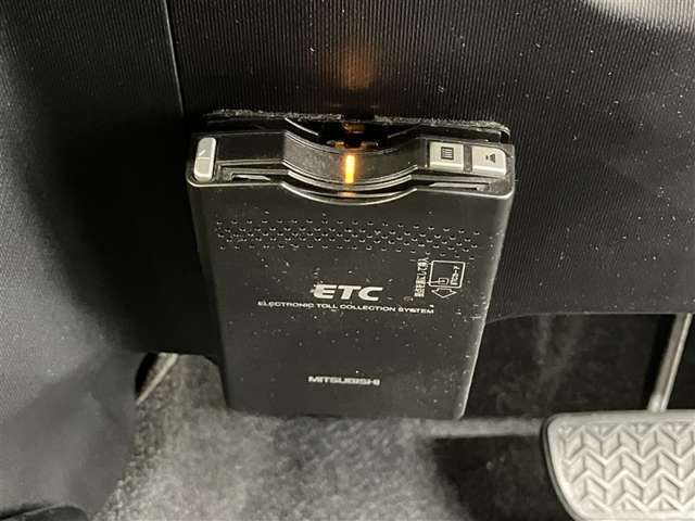 高速道路をスイスイッと通過の『ETC』付き！ETCカードをお持ちでない方は、トヨタETCカードもありますのでお気軽にご相談下さい。