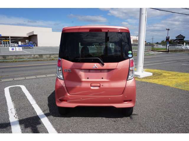 チャンスは13店舗展開中お客様に『信頼』と『安心』をお届けいたします。　大型モニターを完備、グループ在庫1500台の在庫もご覧頂けます。