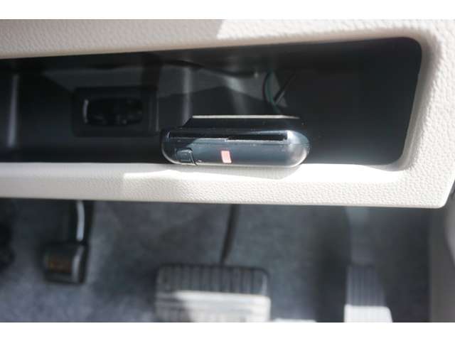 こちらのカーセンサー掲載以外の写真をお送りする事も可能です。お客様が気になる箇所、社外パーツ詳細画像、何なりとお申し付け下さい。「無料在庫確認・見積依頼」をご利用下さい。