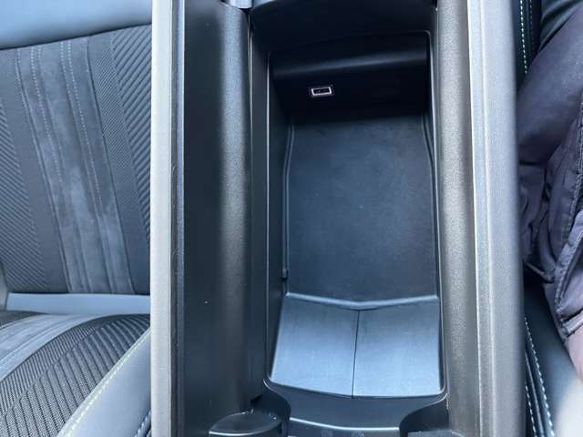 良い車は見つかったけど陸送代がなぁ...という方の為に！！ご自宅までの陸送費用をカーボックスが半分負担致します＾＾下記のHPよりお調べ頂けます☆https://www2.zero-group.co.jp/mycar/＃vehicle-wrap