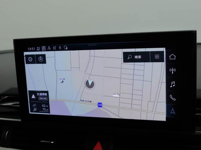 Wi-Fiスポット機能を備えたナビゲーションが付いておりお手持ちのモバイルと接続したりナビに目的地データが入っていない最新施設などを施設検索を利用して簡単に探し出すことができます