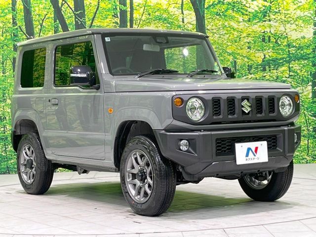 大好評のボディコーティング「弾スプラッシュコート」もご納車までに施工可能。通常のガラスコートと異なる、耐久年数6年の無機質ガラスコーティングが、ボディをキレイな状態に保ってくれます。