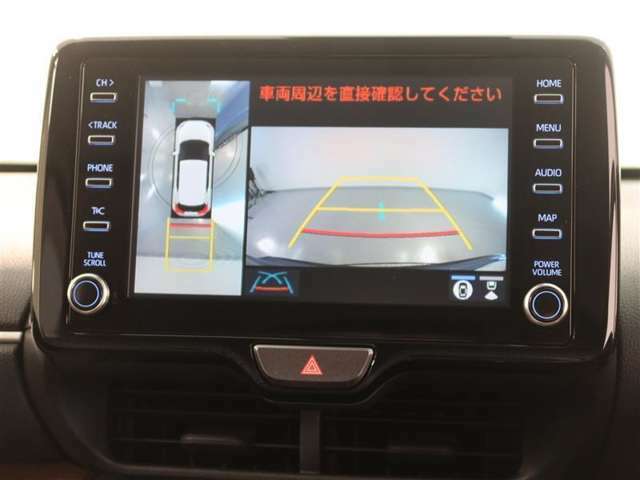 パノラミックビューモニター付きです。車両を上から見たような映像をモニター画面に表示。運転席からの目視では見にくい、車両周辺の状況をリアルタイムでしっかり確認できます。