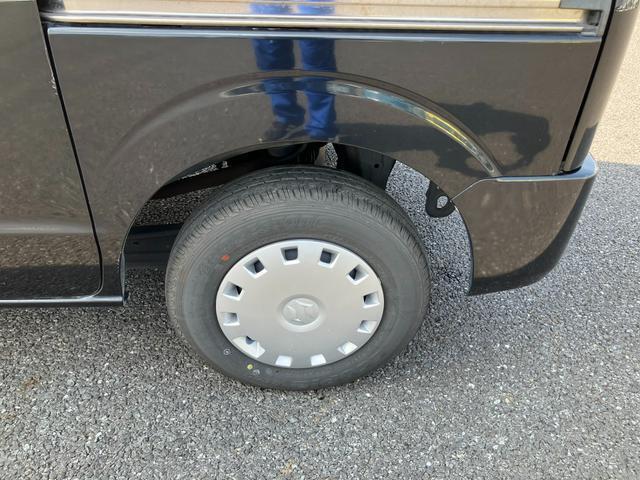 大変申し訳ありませんがお車のお取り置きは行っておりません。ご希望のお車がありましたらぜひお早目に来店ください。