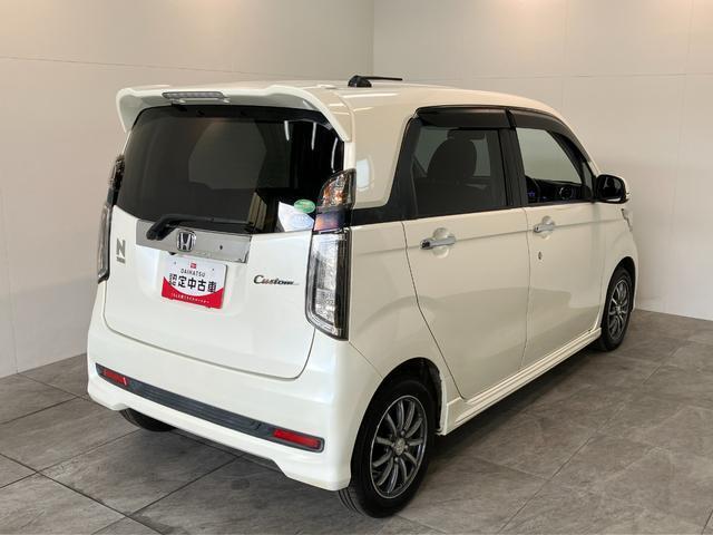 お客様にぴったりなおクルマをお選びいただけますように様々な展示車をご用意致しております！ダイハツの軽自動車だけではなく、他メーカー車やコンパクトカー・ミニバンなども数多く取り揃えております！