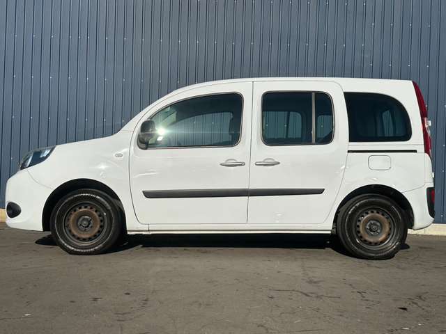 急に車が必要になったなどのご要望もお任せ下さい。極力早く納車出来るように努めますので、お気軽にご相談下さい。