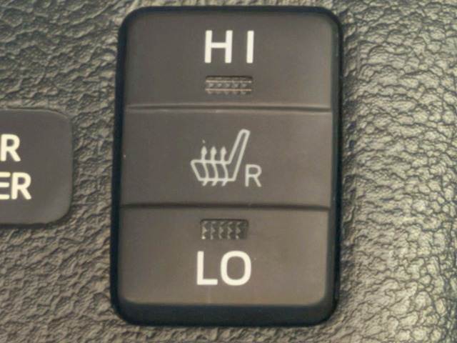 【シートヒーター】冬場はエアコンの温度設定を低めにでき、身体の芯からポカポカになります。