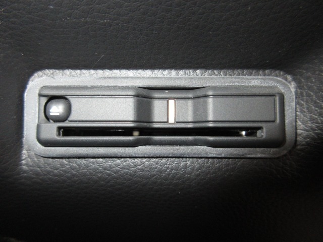 今や必需品のETCが付いています！ETCを使えば土日祝日割や深夜割などのメリットを受けることができます。（※注、ETCセットアップ費用は含まれておりません。別途必要となります。