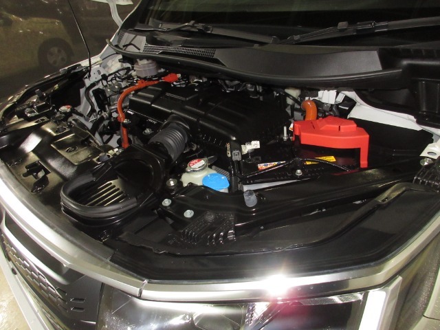 内装、外装、エンジンルームの隅ずみまでクリーニングを実施してお渡しします！　プロが仕上げをしましたからピッカピカですよ～！点検整備もきっちり実施いたします。