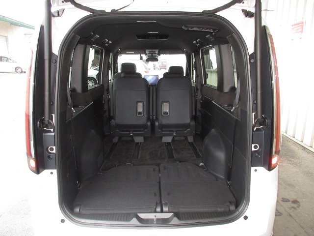 内装、外装、エンジンルームの隅ずみまでクリーニングを実施してお渡しします！　プロが仕上げをしましたからピッカピカですよ～！点検整備もきっちり実施いたします。