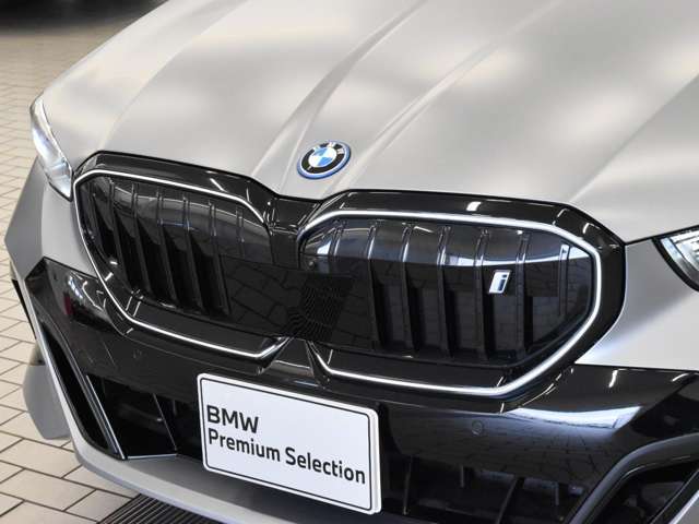 お車や各種ファイナンスプログラム、保証プログラム、お客様お一人お一人に最適なご案内をさせて頂けるよう準備してスタッフ一同お待ち申し上げております。