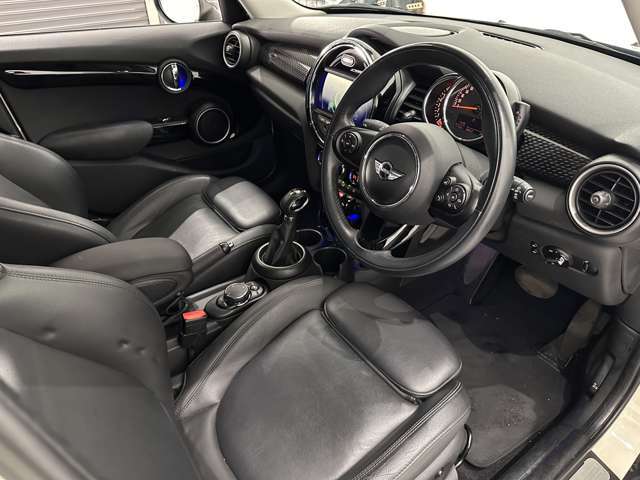 BMW、MINI 各店舗からの優良な下取り車をメインに、系列会社のジープ、アルファロメオ、フィアット、マセラティ、HONDAから優良な下取り車をご案内しております。0078-6003-830577 までお気軽にご連絡ください。