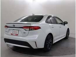 セダンタイプでトランクスペースも広々です。