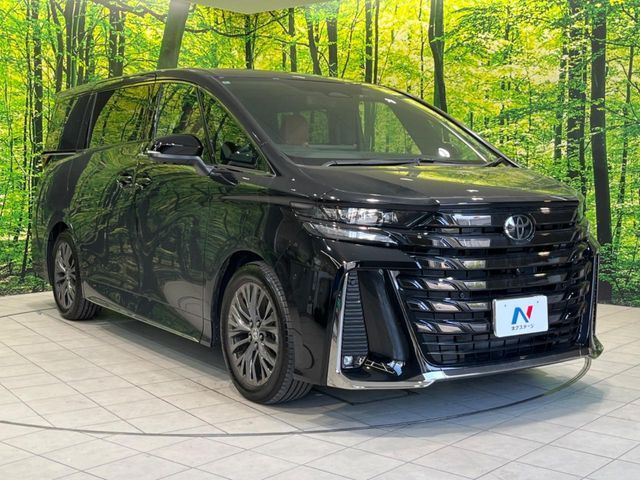 大好評のボディコーティング「弾スプラッシュコート」もご納車までに施工可能。通常のガラスコートと異なる、耐久年数6年の無機質ガラスコーティングが、ボディをキレイな状態に保ってくれます。