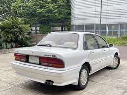 旧車・ネオクラシックカーの「専門知識」「保有在庫」の豊富さから多くのメディアより取材協力のご依頼を頂戴しております。ネオクラシックカーが初めてのお客様もご安心ください。自社の認証整備工場も完備です。