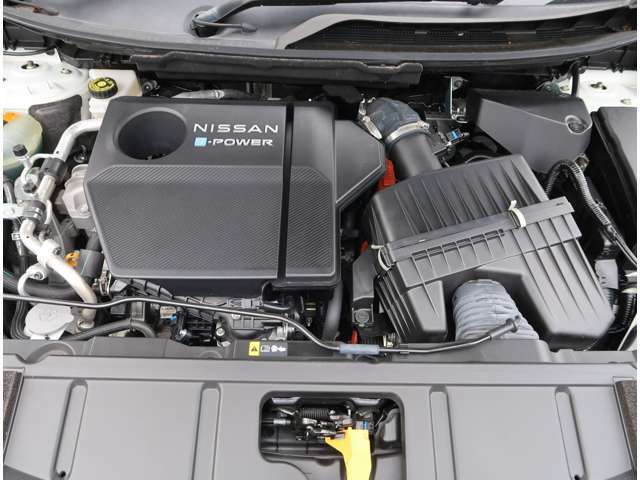 ご納車前に、エンジンオイル、オイルエレメント、ワイパーゴムは新品に交換致します