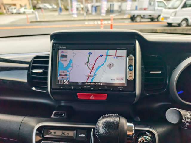 在庫車両は複数ある展示場に置いておりますので、ご来店前に連絡を入れて頂けましたらスムーズにご対応ができます