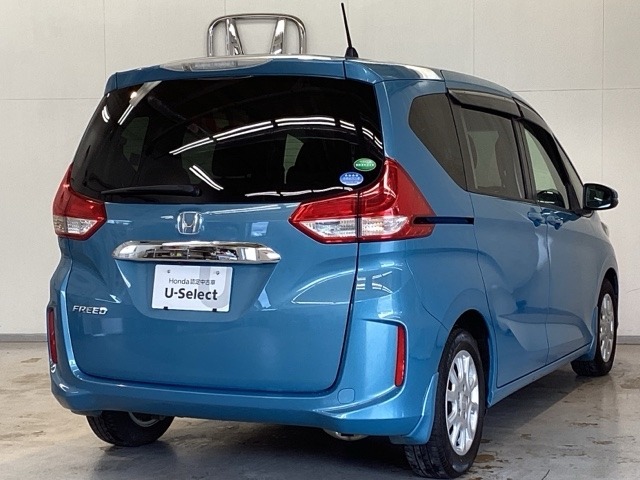 【Honda認定中古車 U-Select】　は3つの安心をお約束します。　1　Hondaのプロが整備した安心。 2　第三者機関がチェックした安心。　3　購入後もHondaが保証する安心。