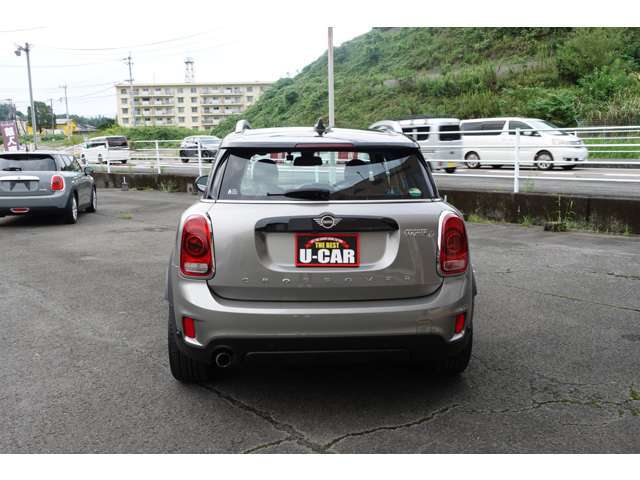 輸入車のサービスパートナーとして部品の発注から修理に関するアドバイス、専門的な知識を必要とする技術的なサポートを受けられます。