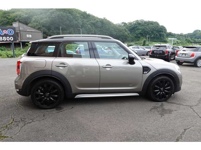 この車気になるけど、陸送費用って高いのでは？そんな不安をなくす為に全国無料にてご自宅までお車をお届けします！