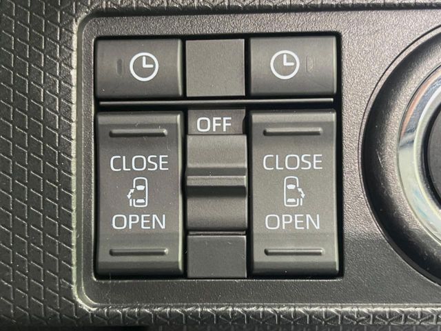 【両側パワースライドドア】スマートキーや運転席のスイッチで後席両側スライドドアの開閉が可能♪電動だから力を入れてドアを開ける必要が無く、小さなお子様でも簡単に開け閉めでき快適です♪