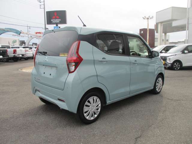 三菱認定中古車に関しましては、延長保証もお選びいただけます。エアコンが、オ-ディオが、電動ドアミラ-等が壊れてしまった時、部品の1故障に付き免責￥3.000で修理いたします。　ディーラーならでは！！ですネ