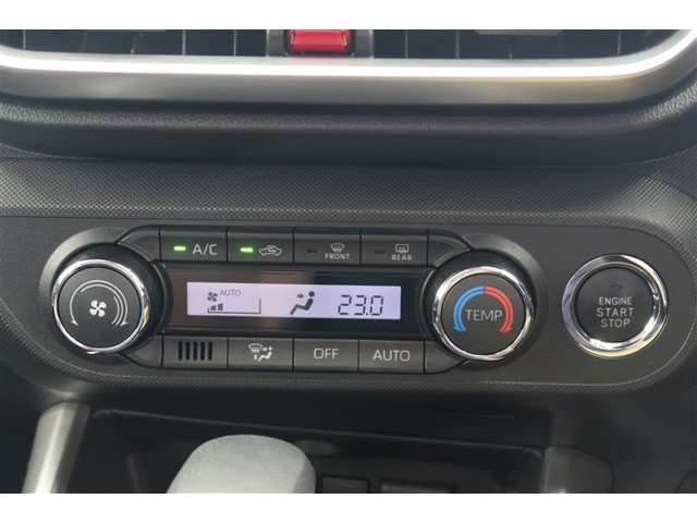 【オートエアコン】温度だけ設定すれば後は車におまかせ♪