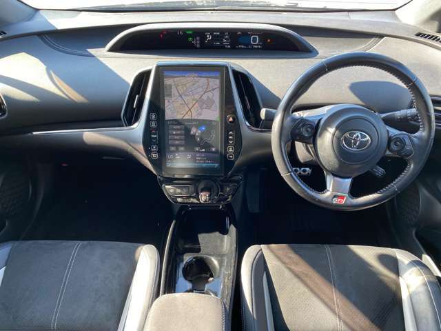 スリークロス滋賀店は自社の大型整備工場と提携しております！御購入後の修理・車検等のアフタフォローも充実です！